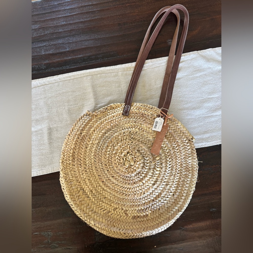 New, French Basket Round Natural Straw Tote with Brown Leather Straps ✨